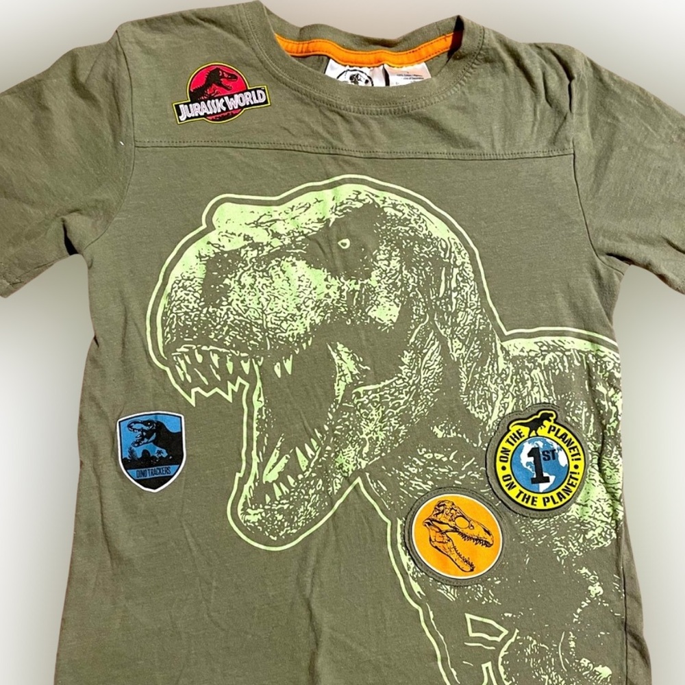 2/$12 Universal Studios Jurassic World Souvenir Tee